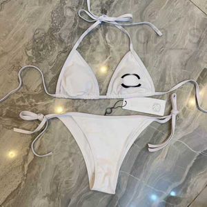 Kvinnors badkläder designer brev tryck bikini kort set thongs mode strandbh parti sexig push up bandage baddräkter simning för kvinnor xuy0