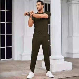 Sports trend, solid color, two-piece set, round neck slim fit T-shirt, casual and fashionable men's sports set M515 39