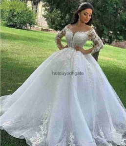 Sparkly Wedding Dress Sheer V-neck Long Sleeves 2023 Lace Appliqus Beaded Pageant Bridal Gowns Custom Made Robe De Mariage