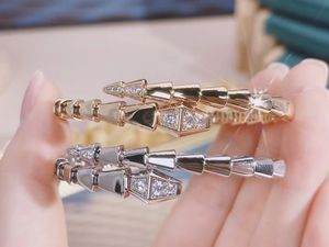 bangle woman designer luxury bracelet for Designer Bangle Brand Bracelets for Gold Plated Full Crystal Four Leaf Perlee Sweet Clover Flower Cuff Valentine Party