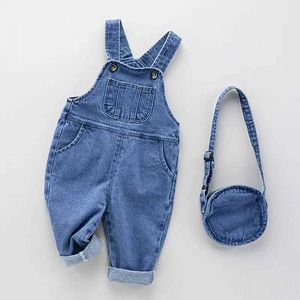 Overaller enkel stil pojkar flickor denim ny fashionabla barnbyxor vår baby hög midja casual d240516