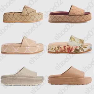 woman slippers fashion Sandals Beach Thick bottom slipper Luxury Designer platform Alphabet lady Leather flat slides