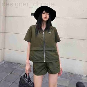 Feminino de designer de roupas femininas Nylon Fabrics Pockets Double Pockets Design Design Casual Casual Camisas de Manga Curta