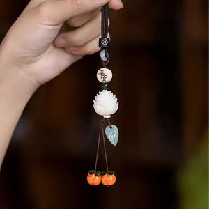 2024 Vintage Handmade esculpido Bodhi Lotus Flor Keychain For Mull Homem Jóias de Madeira Pendurando Charms Simples Nepal Correntes de Chaves