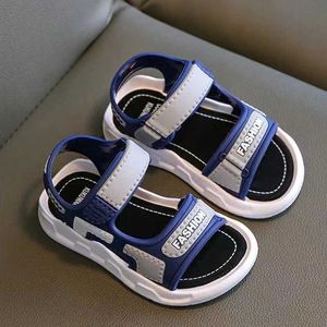PY15 Sandaler andningsbara sportsandaler för pojkar Summer Casual Beach Shoes Bekväma mjuka Soled Childrens Fashionabla Anti Slip D240515