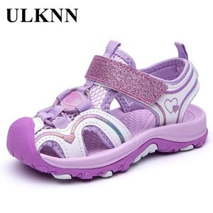 Sandały Ulknn Girls Sandals 2024 Modne buty letnie duże dzieci zamknięte palce sportowe buty plażowe dla dzieci fioletowe różowe buty plażowe Baotu D240515