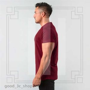 Designerka T Shirt Nowe stylowe proste topy fitness Mens T Shirt krótki rękaw Wygodny joggery mięśni kulturystyka