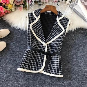 Kvinnors västar rutiga vintage Turn-down-krage med bältesskaster ärmlös Vest Loose Jack-kappa koreanska modejackor för kvinnor 2024