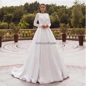 Elegant Satin Wedding Dresses Long Sleeve Lace Bride Gown Muslim Wedding Gown Covered Back Vestido de novia 2021291D