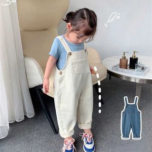 Overall 2023 Girls Jumpsuit Childrens Spring and Autumn Jeans Full Set of Dress Jumpsuit Kawaii Full Set of Denim Suspension Pants Fashionable For Children D240515