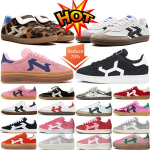 ALEXANDER MCQUEEN Kızılötesi Erkek Koşu Ayakkabıları Mahkemesi Mor Camo Dünya Çapında Premium Se Kırmızı Mavi Void Hiper Üzüm Kraliyet Erkek Kadın Eğitmenler Spor Sneakers