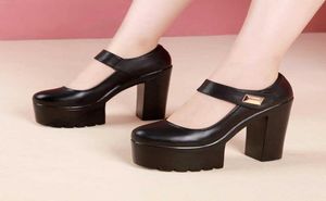 Plus storlek 3243 Block Heel Platform Pumps Women Shoes 2021 Spring Fall Mary Jane Shoes High Heels Shoes Ladies Black White X05267468372