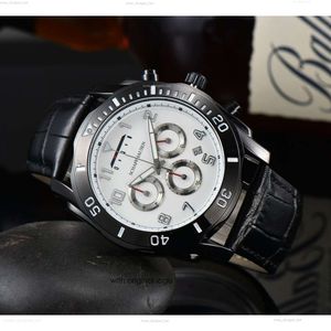 Lwcity Watch Quartz Watches Six Needle Chronograph Full Function Quartz Men's Business Gentleman Popular Chronograph Watch With Original Box 32CA