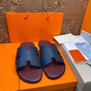 Berömda sandaler Mäns berömda Slide Sandals Men's Platform Slippers Sole Flip-Flops Casual Beach Sandals Real Belt10a