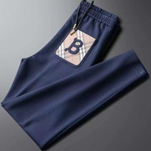 MANS TB PANTSオリジナル品質刺繍ジーンズメンカジュアルパンツバーブデザイナーパンツTBウォーホーススウェットパンツマンズボンブランドジーンズ40c