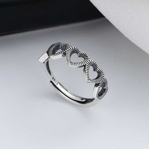 S925 Sterling Silver Hollow Heart Ring Korean version Trend mångsidig mode Thai Silver Food Ring Female