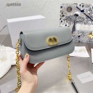 High End Saddle Niche Bobby Womens Leather Popular Crescent Underarm Single Shoulder Crossbody Bag 5388