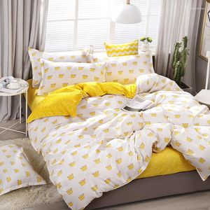 Sängkläder sätter 4st/set Crown Printing High Quality Set -sängfoder täcken täcke kuddar 49
