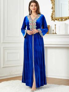 Ethnische Kleidung Velvet Kleid Msulim Abaya für Frauen eleganter Schnüre-up Abayas Marokko Party Kleid Maxi Vestidos Kaftan Arabisch Long Robe Herbst 202 T240515