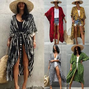 Coperchio sulla spiaggia per donne da bagno Donne nere tintura Kimono Swimsuit Cape Summer Abito 2023 abbigliamento da spiaggia oversize oversize 240523