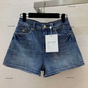 Märkes shorts designer byxor kvinnor kvinnor shorts mode fickbrev broderi logotyp hög midja denim kort sommarstrand jeans semester denims byxor 16 maj