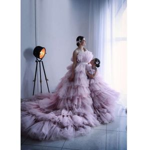 수제 라벤더 툴레 엄마 나 생일 사진 촬영을위한 드레스와 일치하는 드레스 화려한 사전 웨딩 어머니와 어린이 의상 2023