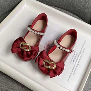 Girl's Mary Janes Metal Chain Ribbon Elegant Kids Princess Three Colors 26-36 حفل زفاف الأطفال أحذية مسطحة L2405 L2405