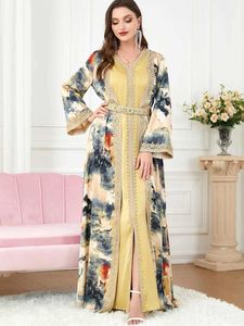 エスニック服モロッコイスラム教徒のパーティードレスアバヤ女性2ピースセットイスラムドレスベルト刺繍kaftan vestidos maxi abayasエレガントなカフタンT240515