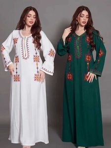 Abbigliamento etnico ricamo elegante abito musulmano per donne Jalabiya Abaya Ramadan Long Dresses Abayas Woman Kimono Robe Maroccan Caftan Vestidos T240515