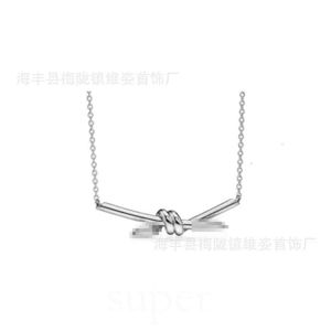 2024 New Designer Jewelry Tiffanyjewelry Necklace Fashion High Quality Necklace Women Necklace Silver Goldplated Knot Knot Necklace With Diamond Studded 461