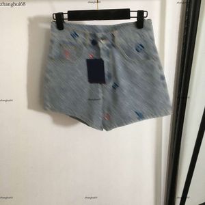 Designer Denim Shorts Kobiety marka damska odzież dla damskich spodni mody haft logo damskie dżinsowe spodenki 15 maja