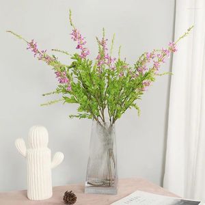 Dekorativa blommor Creative 5 Head Wild Grass gren med blad Silk Artificial For Living Room Decoration Fake Prydnadsrekvisita