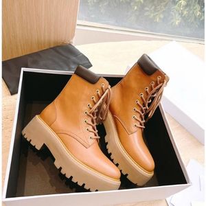 Martin Spring and Autumn Designer Fashion Cowhide Ankle Muffin Soles Desert Boots High Quality Biker Boots Designer Shoe