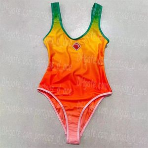 Брендские женщины купальные костюмы сексуальные дизайнерские купальники лето одно купание купание для купальника градиент печать пляж сексуальный у бассейна на открытом воздухе.