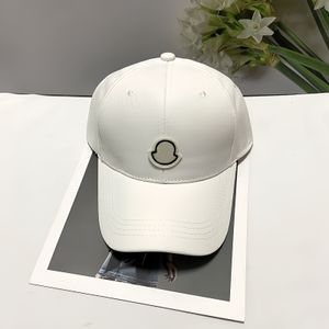 Designer Baseball Caps Herr- och kvinnors hattar Fashion Luxury Logo Summer Hats Justerbara storlek Visir Hattar Solid Color Alphabet broderade hattar Top62