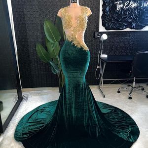 2024 Hunter Green Prom -klänningar för svarta kvinnor Mermaid Long Illusion Sequined Lace Rhinestones Decorated Beading Birthday Party Dress Second Reception klänningar AM967