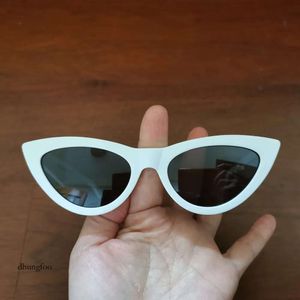 Olho de gato cinza branco para mulheres clássicas 40019 copos sunnies gafas de sol designers Óculos de sol Sonnenbrille Shades uv400 yewear WTH Box