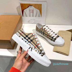 2024 Sneaker tryckt bokstäver Plaid Vintage Women Shoe