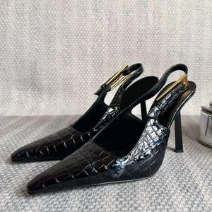 Designer tacchi in metallo decorazione decorazione slingback alti tacchi alti in pelle sandali da donna di lusso sandali da donna scarpe da designer per matrimoni scarpe da abbigliamento classico dimensione 35-41