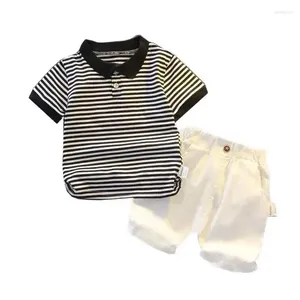 Giyim setleri yaz kısa kollu şerit gömlek şort 2 parçalı bebek erkek erkek pamuk eşofman lacivert giysiler takım elbise 1-5 yıl