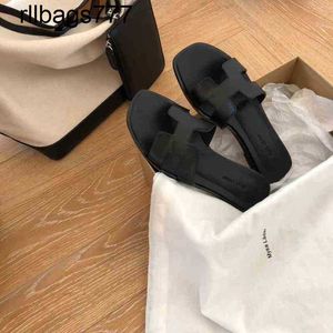 Original Luxury Slipper Oran Designer Slides Ernihan Generations Leather In Summer Flat Sandals mångsidiga utsökta sandaler