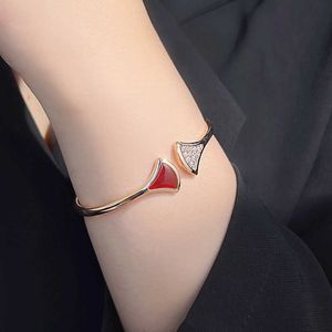 Designers famosos Design Bracelets lindos para mulheres Braça branca de jóias e mulheres vermelhas com bvlgrily original