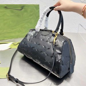 10A 패션 용량 여행 여성 수하물 가방 가방 더플 피트니스 가방 가방 221017 요가 남자 핸드백 휴대용 배낭 LAR CNBN