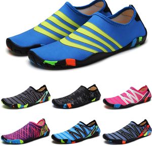 2024 Sapatos de água sapatos de água homens homens escorregam na praia Wading Barefoot Sapatos de natação rápida seca Sênios leves esportivos UNISSISEX 35-46 GAI-45S55