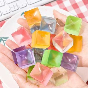 減圧おもちゃ10 Squishy Icube Cube Fidget Toys for Autism Incierity ADHD Stress Relief Squeeze Ball Parties Childrens and Adult Gifts H240516