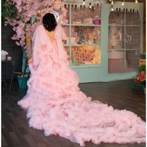 고급스러운 핑크 댄스 파티 드레스 얇은 행성 출산 로브 로브 딥 v 넥 루플 여자 사진 촬영 이브닝 가운 푹신한 나이트 가운 파티 드레스