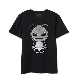 Mäns T-shirts kvinnors kortärmade t-shirt med rhinestones stil mode panda tryck grafik. Högkvalitativ avslappnad ungdomskläder J240515