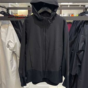 Технические куртки с верхней одеждой мужские куртки Second Comp Men Business Business Wind -Ronate Soft Shell Clip Gi9w