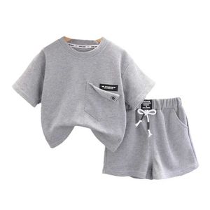 Set di abbigliamento Nuovi abbigliamento estivo per bambini set per bambini abbigliamento t-shirt sport e pantaloncini 2 pezzi/set WX31255