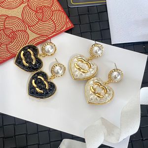 Designer pérola charme brincos de luxo Marca de luxo C-Letter Real Gold Plated Barsss Modanear Earring Loop Drop Drop Inclaid Crystal Jewelry